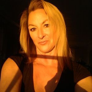 Meet your Posher, Monica